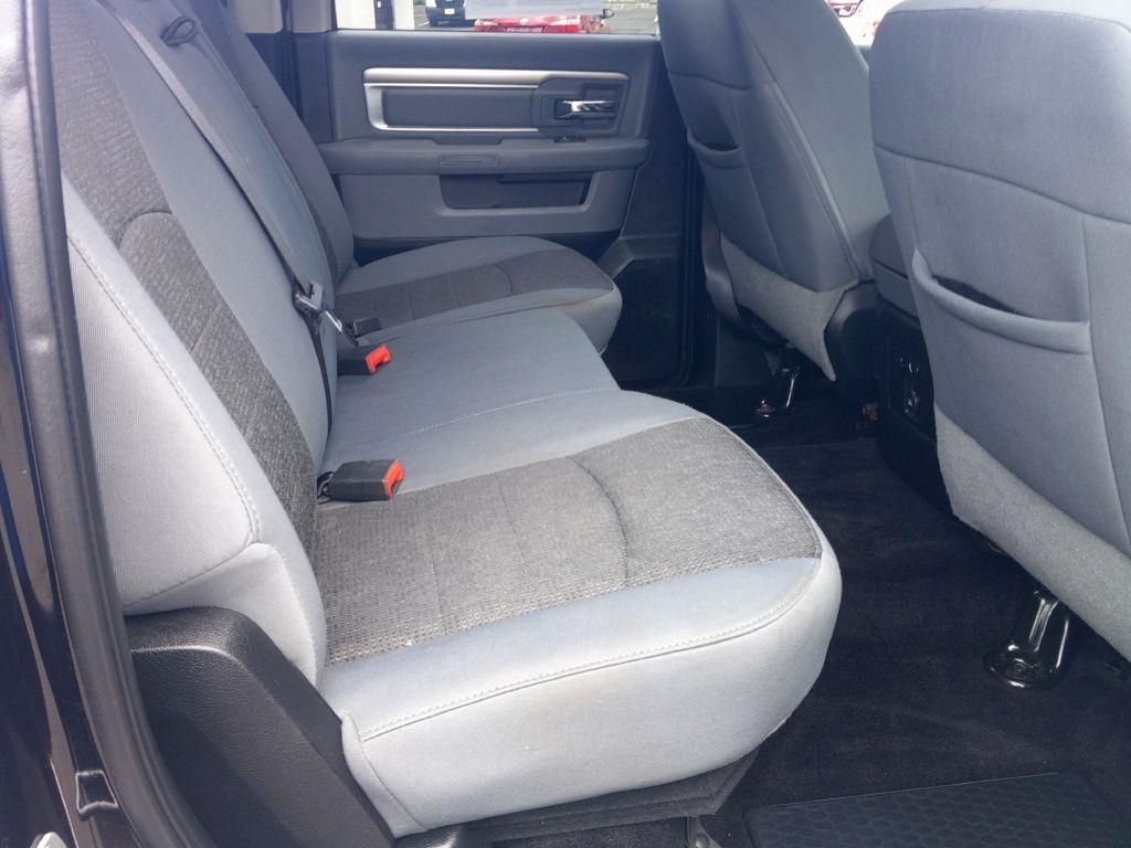 RAM 1500 SLT Crew Cab SWB 4WD 2014