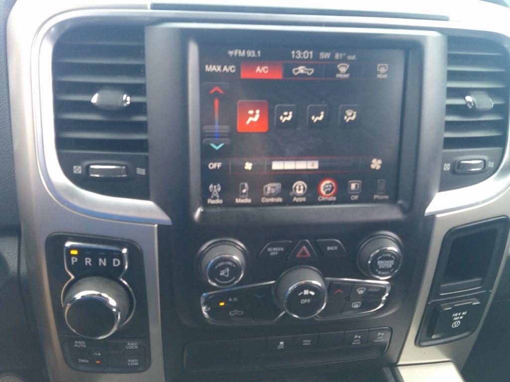 RAM 1500 SLT Crew Cab SWB 4WD 2014