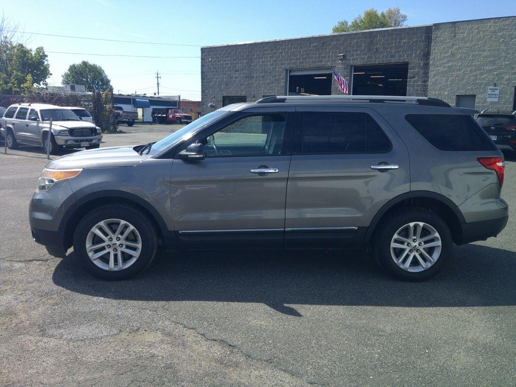 Ford Explorer XLT 4WD 2014