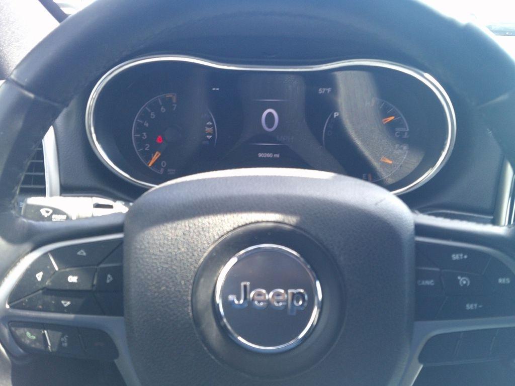 Jeep Grand Cherokee Laredo 4WD 2018