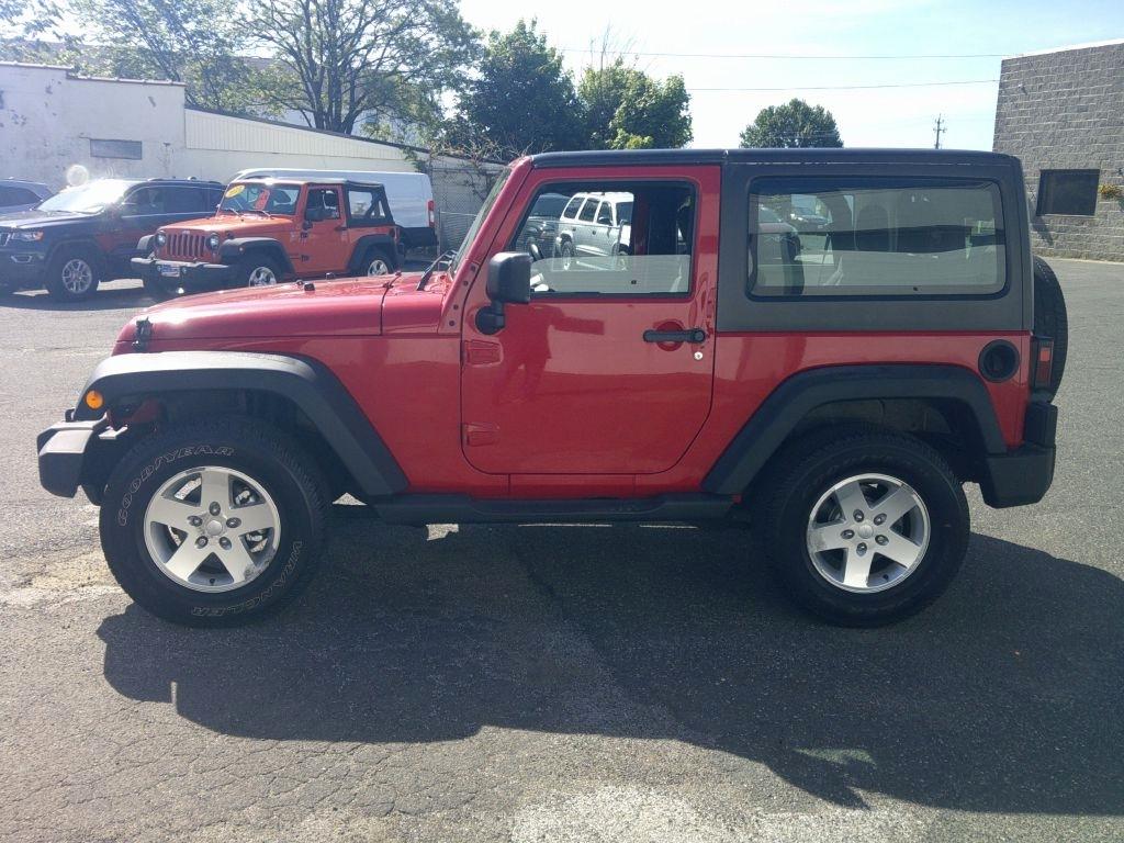 Jeep Wrangler Sport 4WD 2011