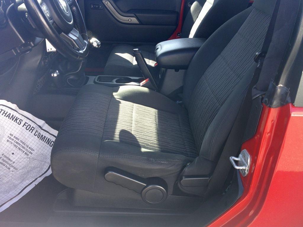Jeep Wrangler Sport 4WD 2011