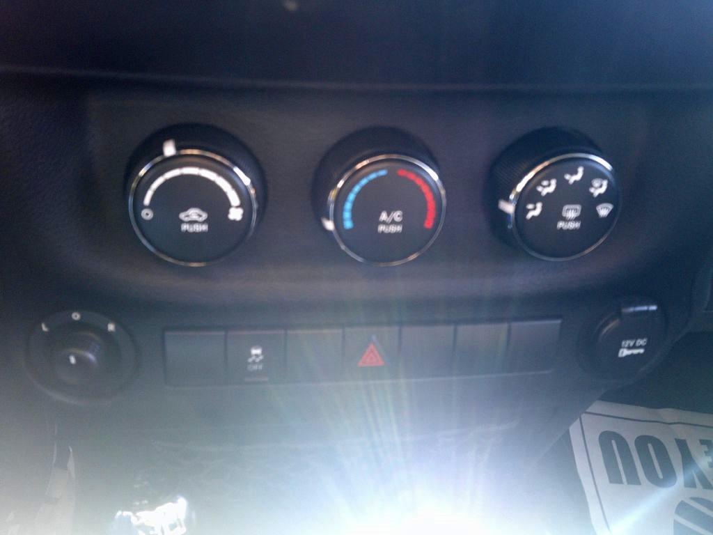 Jeep Wrangler Sport 4WD 2011