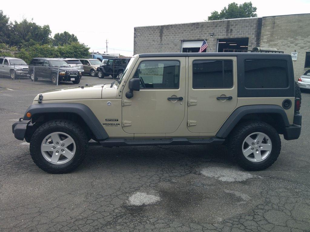 Jeep Wrangler Unlimited Sport 4WD 2017