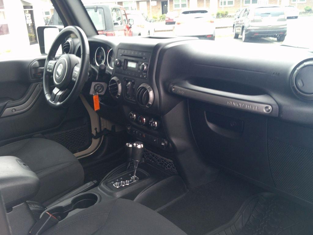 Jeep Wrangler Unlimited Sport 4WD 2017