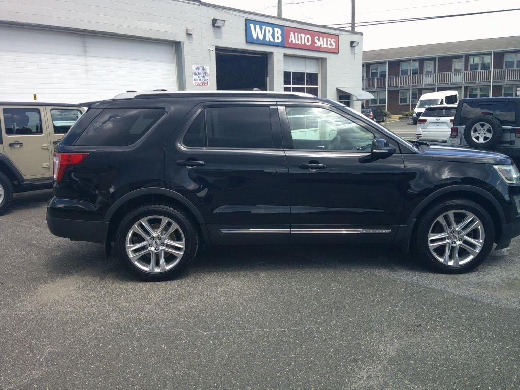 Ford Explorer XLT 4WD 2017