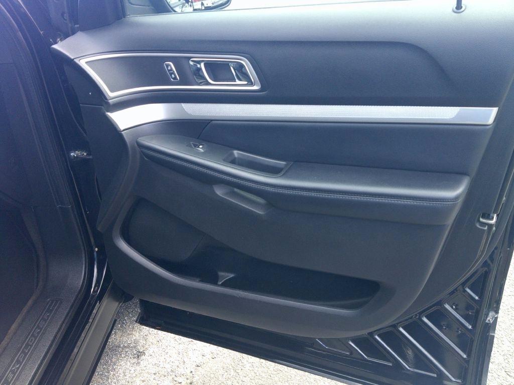 Ford Explorer XLT 4WD 2017