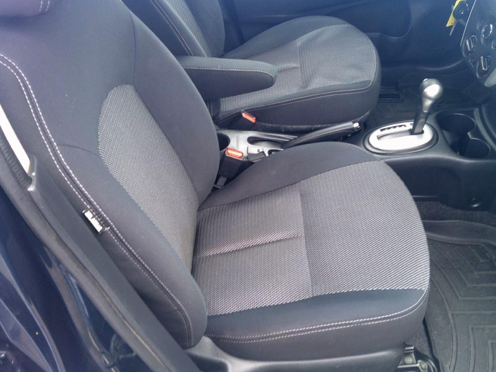 Nissan Versa 1.6 S 5M 2015