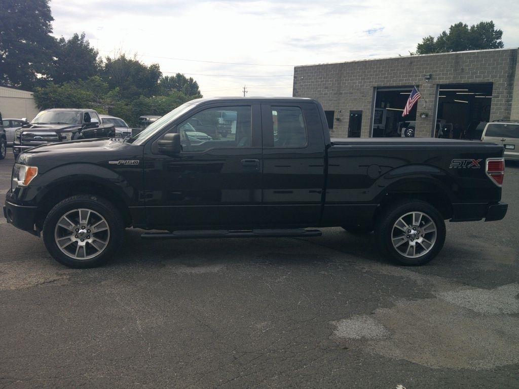 Ford F-150 XL SuperCab 8-ft. Bed 4WD 2014