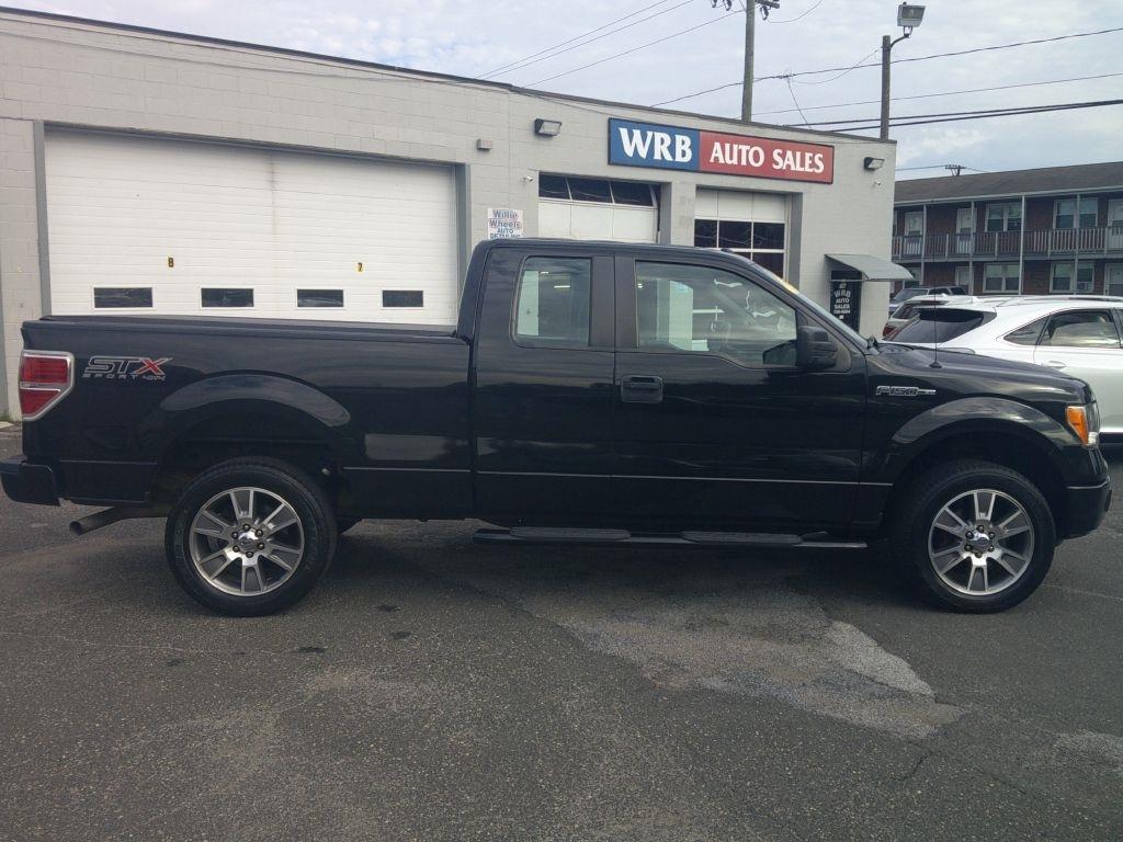 Ford F-150 XL SuperCab 8-ft. Bed 4WD 2014