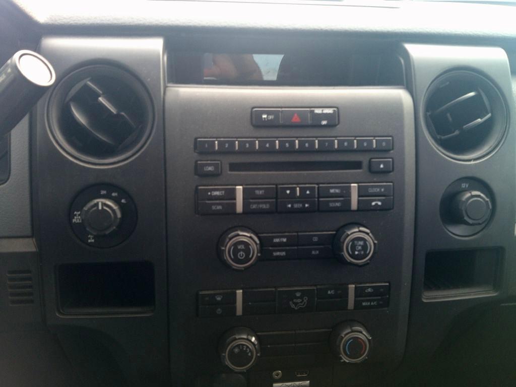 Ford F-150 XL SuperCab 8-ft. Bed 4WD 2014