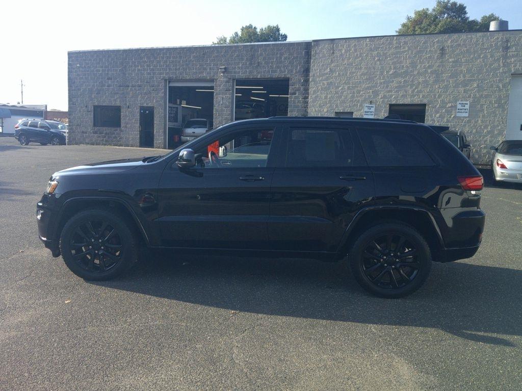 Jeep Grand Cherokee Laredo 4WD 2017