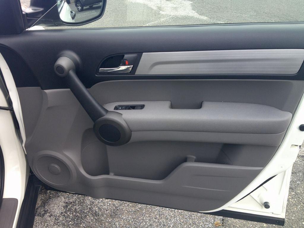 Honda CR-V LX 2WD 5-Speed AT 2010