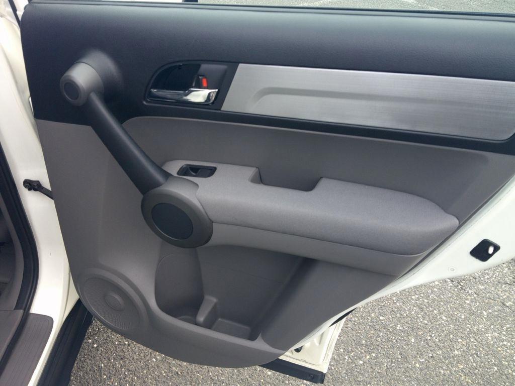 Honda CR-V LX 2WD 5-Speed AT 2010