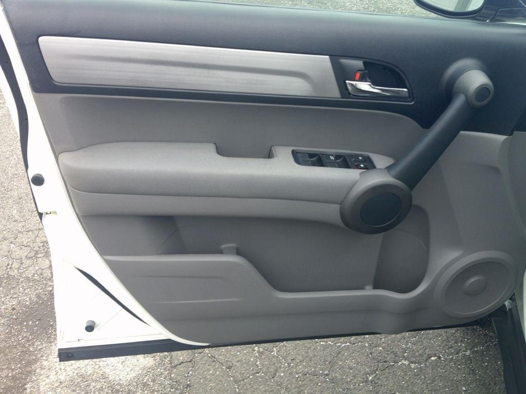 Honda CR-V LX 2WD 5-Speed AT 2010