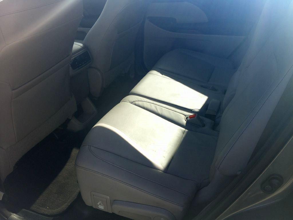 Toyota Highlander XLE FWD V6 2014