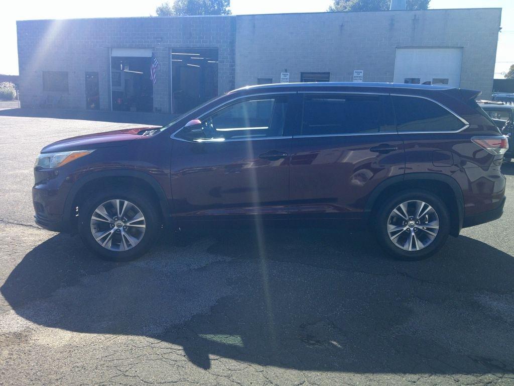 Toyota Highlander XLE AWD V6 2015