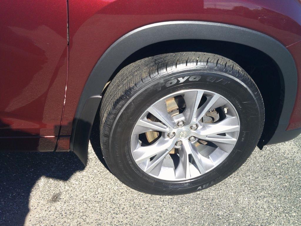 Toyota Highlander XLE AWD V6 2015