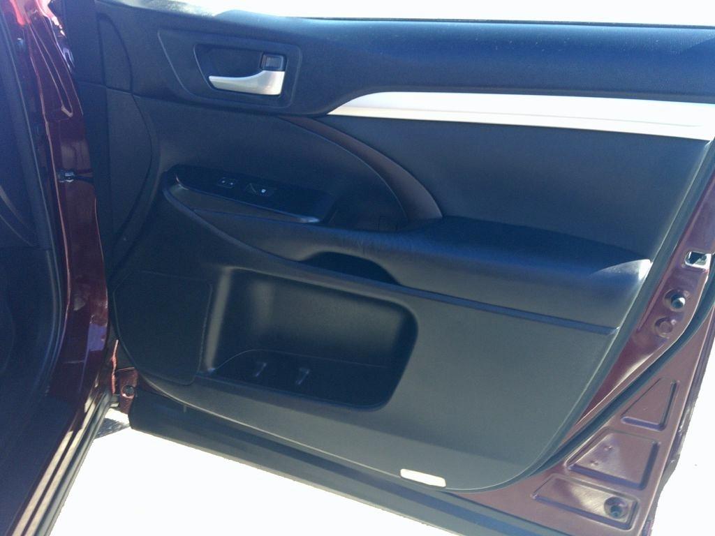 Toyota Highlander XLE AWD V6 2015