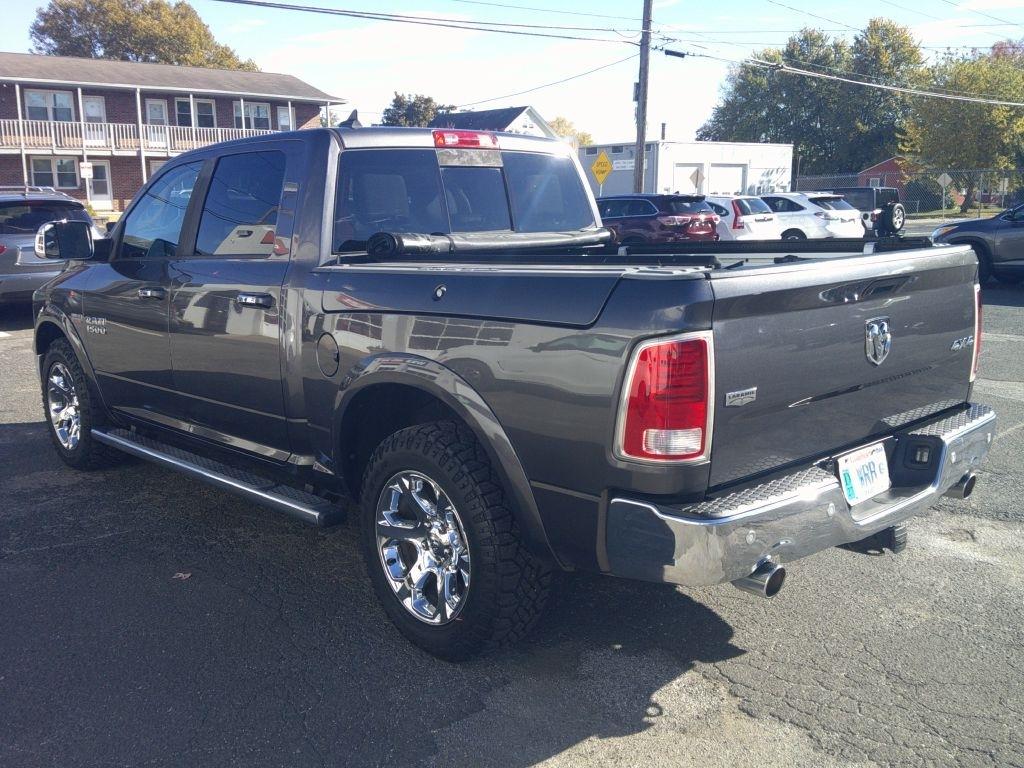 RAM 1500 Laramie Crew Cab SWB 4WD 2014