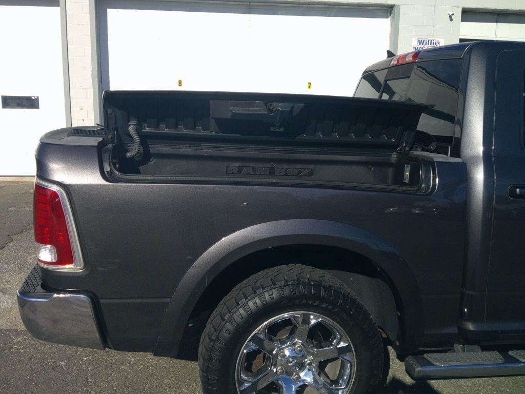 RAM 1500 Laramie Crew Cab SWB 4WD 2014
