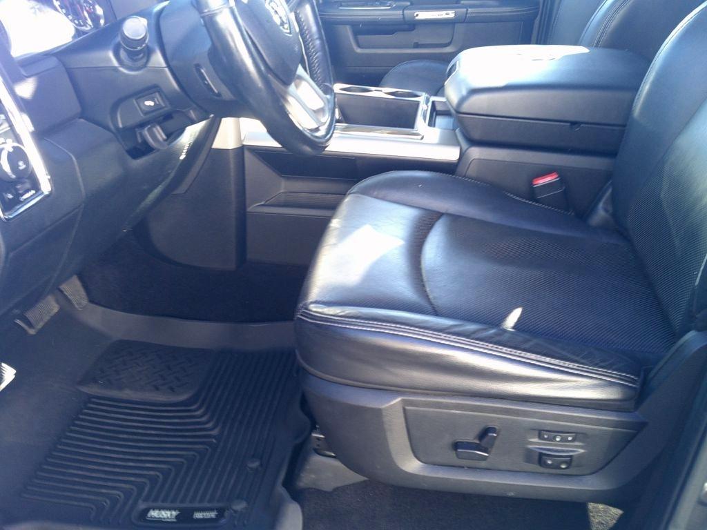 RAM 1500 Laramie Crew Cab SWB 4WD 2014