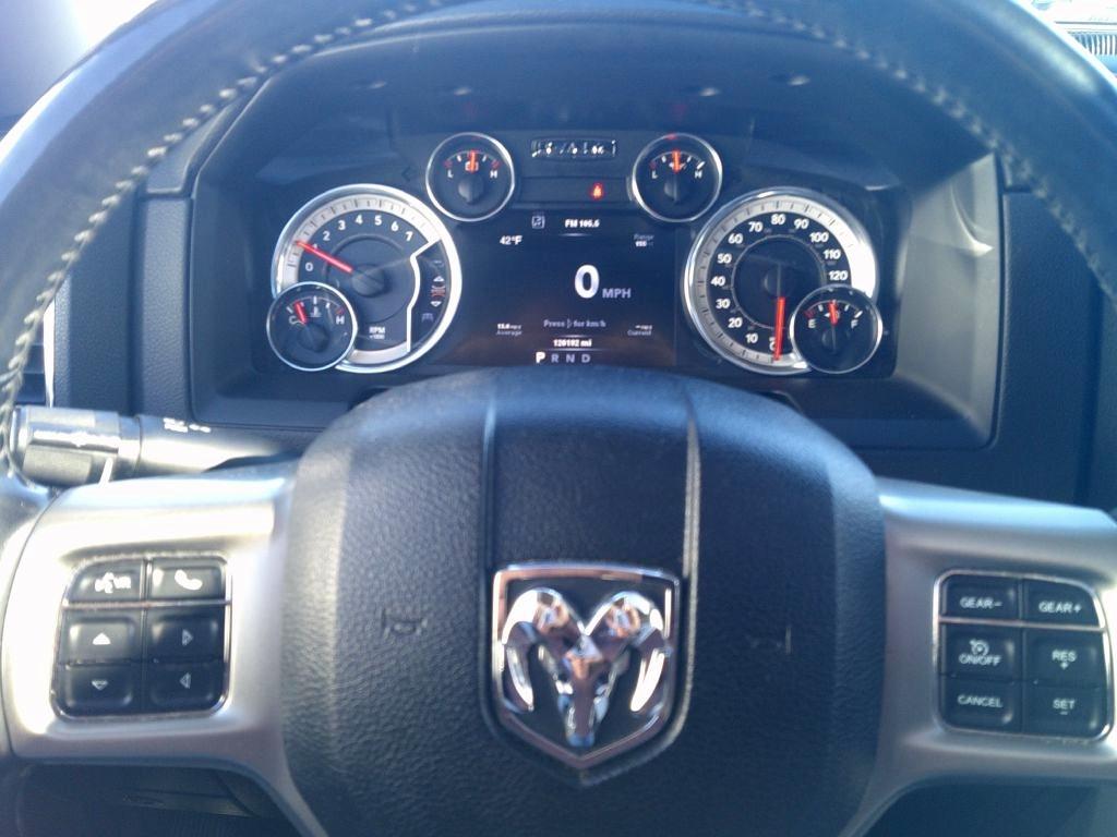 RAM 1500 Laramie Crew Cab SWB 4WD 2014