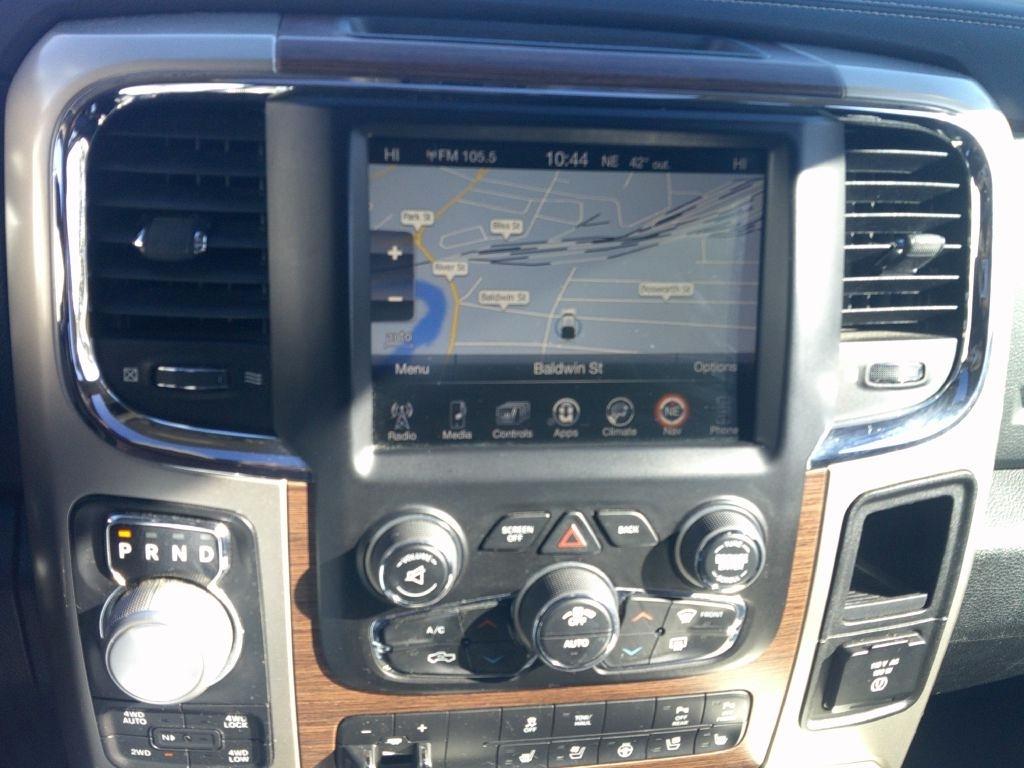 RAM 1500 Laramie Crew Cab SWB 4WD 2014