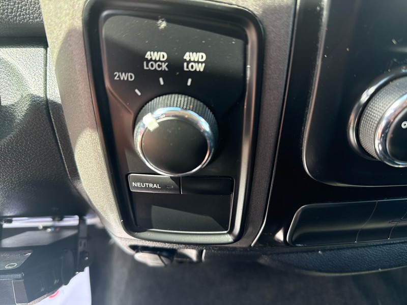 2017 Ram 2500 Tradesman photo 11