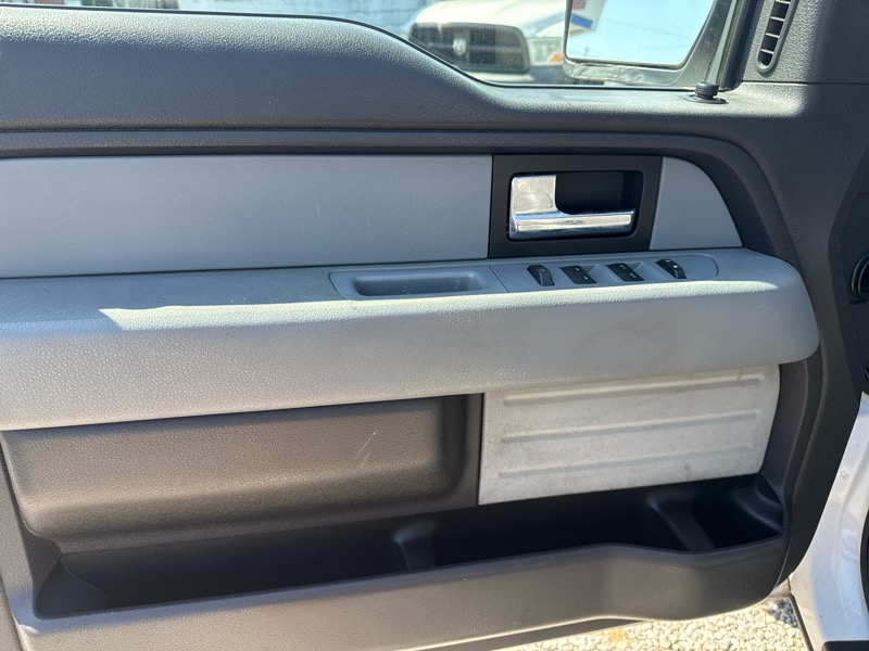 2014 Ford F-150 XL photo 13