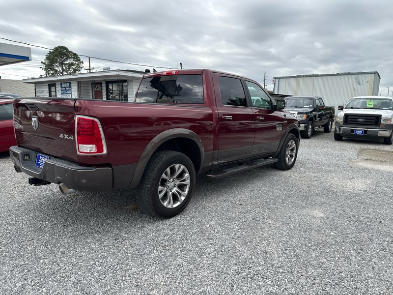 RAM 1500 Laramie Longhorn Edition Crew Cab SWB 2WD 2017 RAM 1500 Laramie Longhorn Edition Crew Cab SWB 2WD 2017