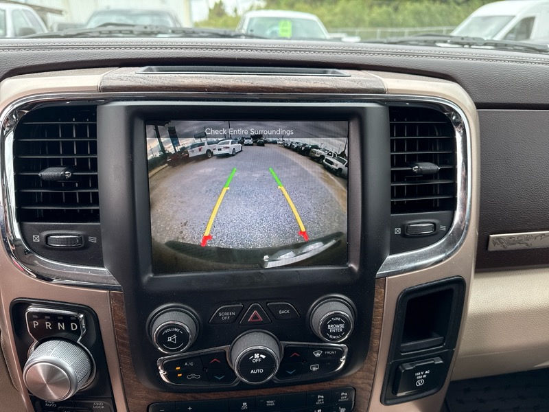 RAM 1500 Laramie Longhorn Edition Crew Cab SWB 2WD 2017 RAM 1500 Laramie Longhorn Edition Crew Cab SWB 2WD 2017