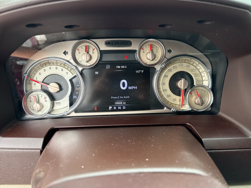 RAM 1500 Laramie Longhorn Edition Crew Cab SWB 2WD 2017 RAM 1500 Laramie Longhorn Edition Crew Cab SWB 2WD 2017