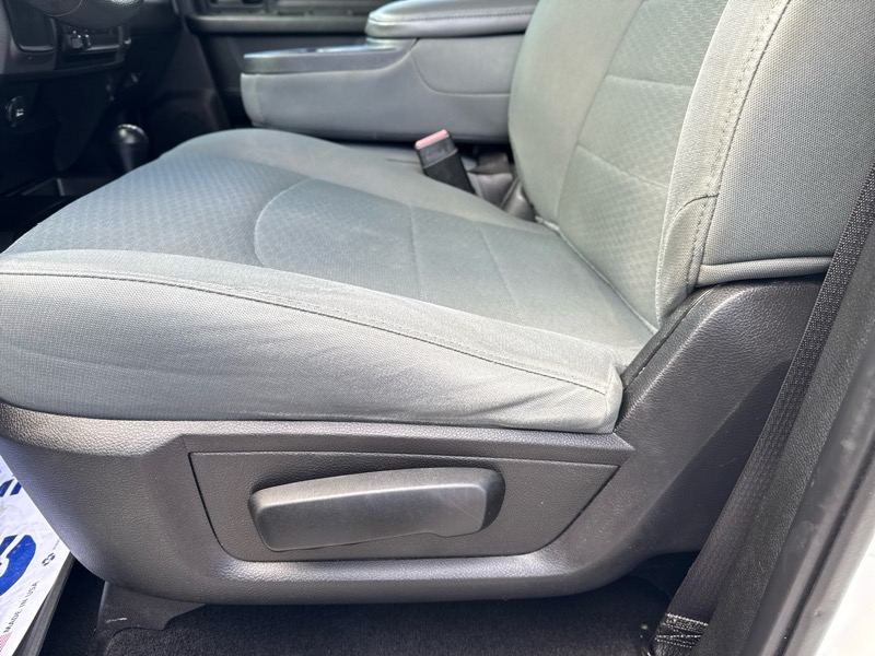 RAM 2500 Tradesman Crew Cab SWB 4WD 2018 RAM 2500 Tradesman Crew Cab SWB 4WD 2018