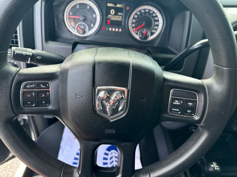 RAM 2500 Tradesman Crew Cab SWB 4WD 2018 RAM 2500 Tradesman Crew Cab SWB 4WD 2018