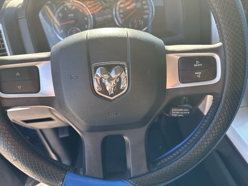 RAM 1500 Sport Crew Cab 4WD 2011 RAM 1500 Sport Crew Cab 4WD 2011