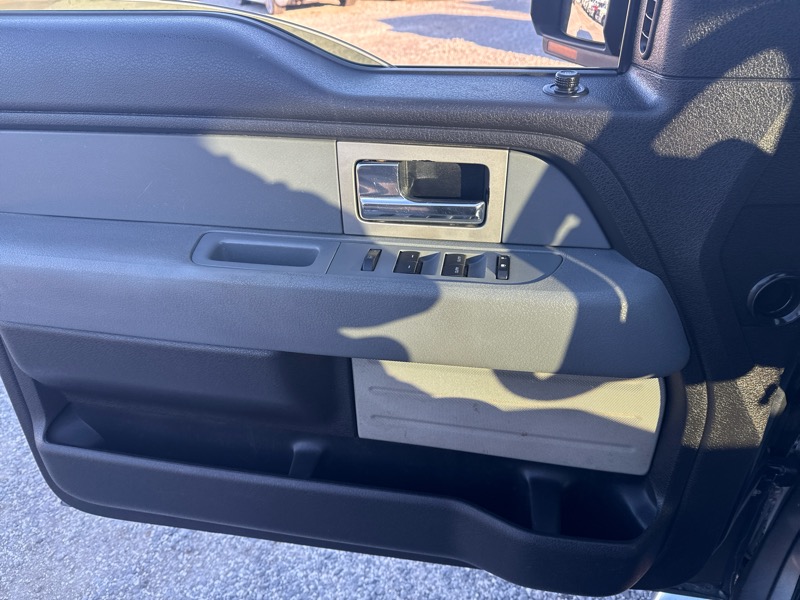 Ford F-150 XLT 2WD SuperCrew 5.5' Box 2011