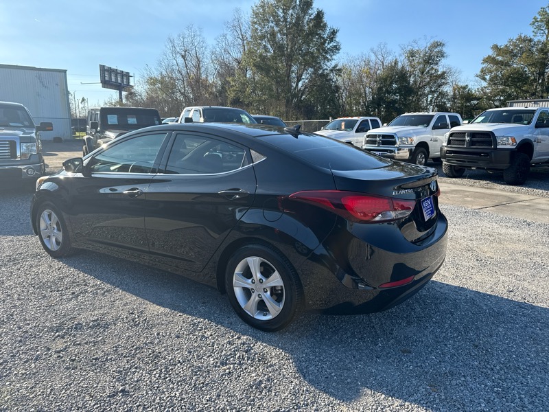 Hyundai Elantra SE 6AT 2016