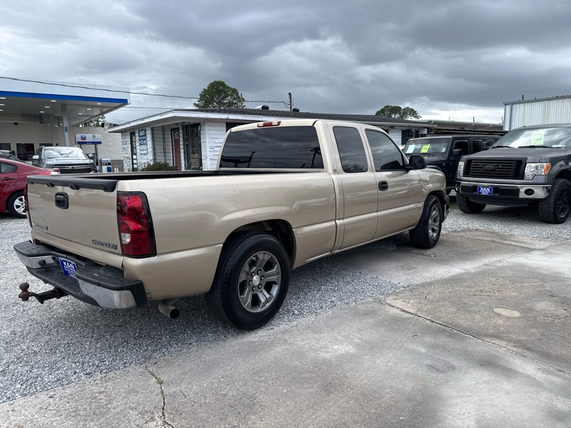 Chevrolet Silverado 1500 LS Ext. Cab 2WD 2004