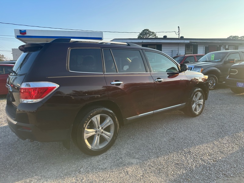 Toyota Highlander Limited 2WD 2012