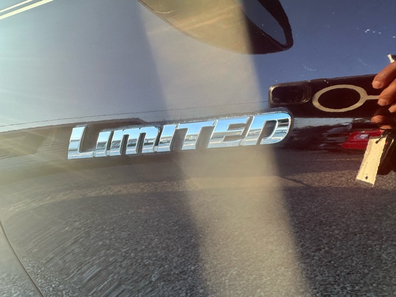 Toyota Highlander Limited 2WD 2012