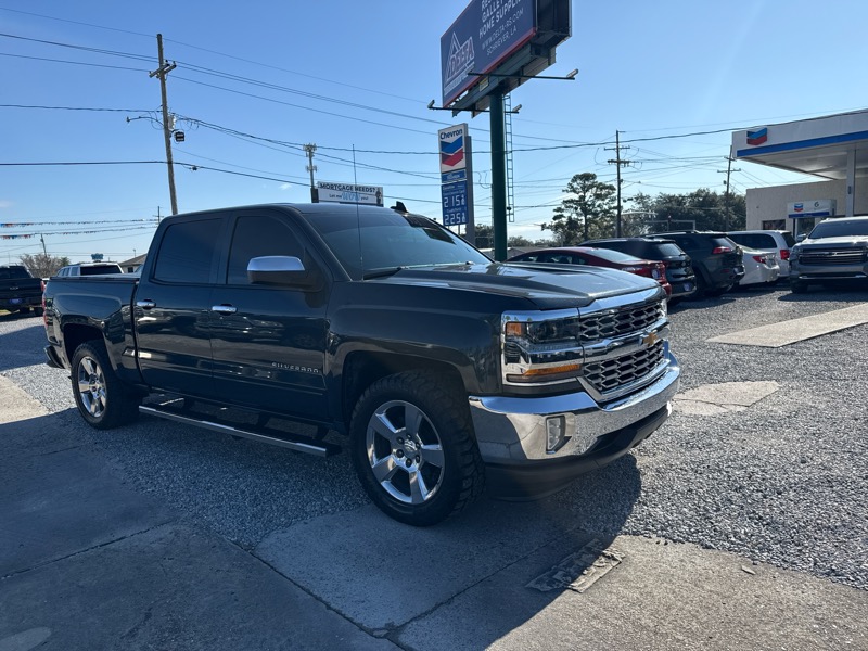 Chevrolet Silverado 1500 LT Crew Cab 2WD 2017