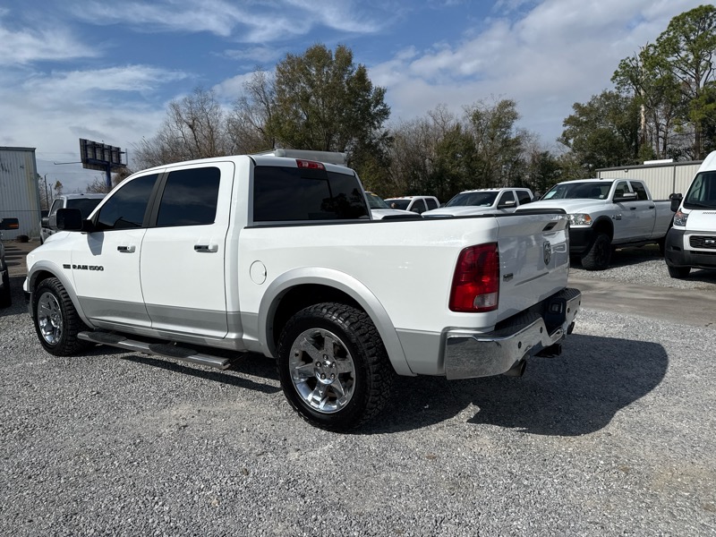 RAM 1500 Laramie Crew Cab 2WD 2012