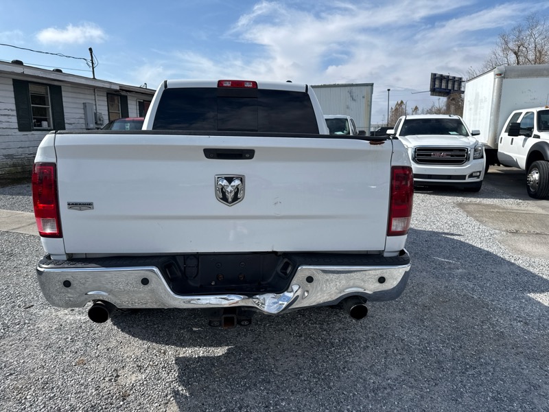 RAM 1500 Laramie Crew Cab 2WD 2012