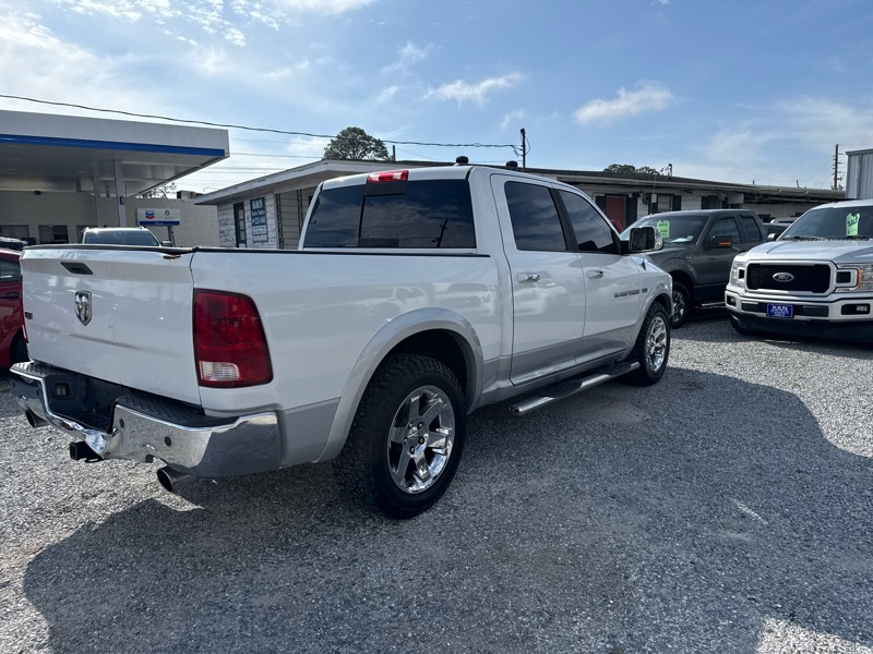 RAM 1500 Laramie Crew Cab 2WD 2012