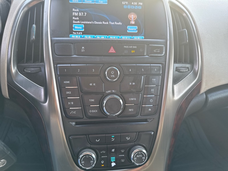 Buick Verano Base 2013