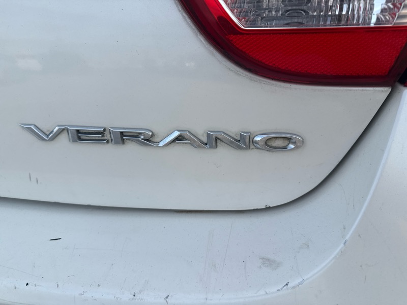 Buick Verano Base 2013