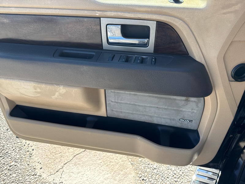 Ford F-150 Lariat SuperCrew 2WD 2012