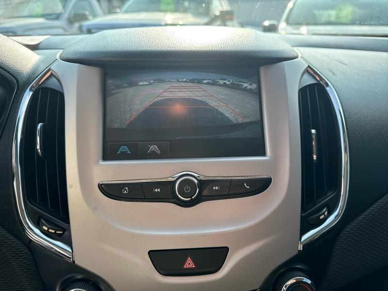 Chevrolet Cruze LS Auto 2017