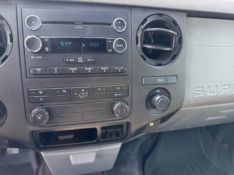 Ford F-250 SD XL Crew Cab LWB 2WD 2013